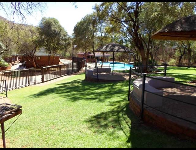 M² LODGE FOR SALE IN ZEERUST